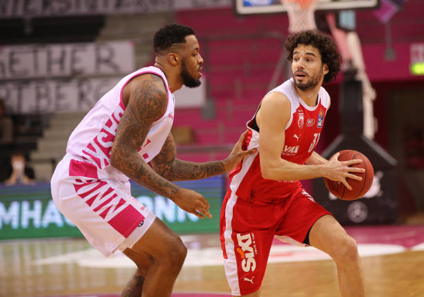 帮助勇士队 帮助勇士队