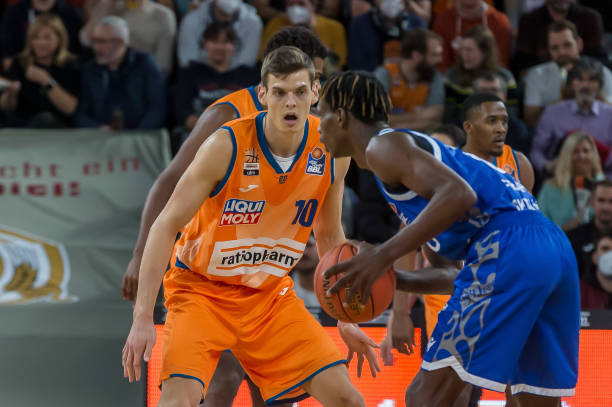 利文在未来 利文在未来