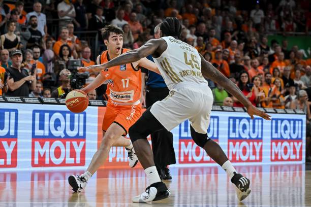 运动员们精 运动员们精