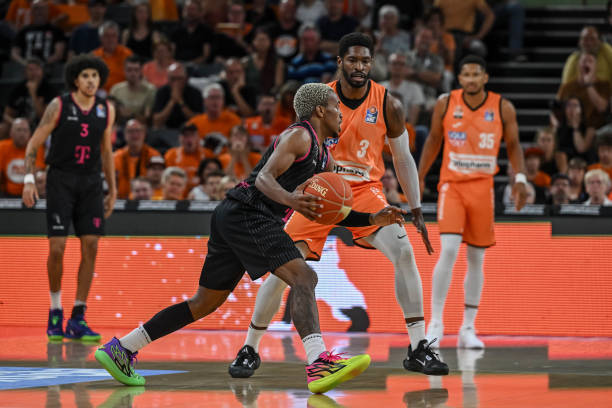 定了基础 定了基础